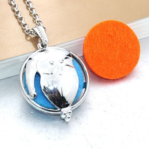 1pcs Aroma Diffuser Necklace Open Antique Vintage Lockets Pendant Perfume Essential Oil Aromatherapy Locket Necklace With Pads
