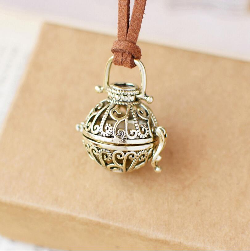 Multi-style Retro Charm Aromatherapy Pendant Spherical Locket for Aroma Essential Oil Aromatherapy Diffuser Necklace Jewelry